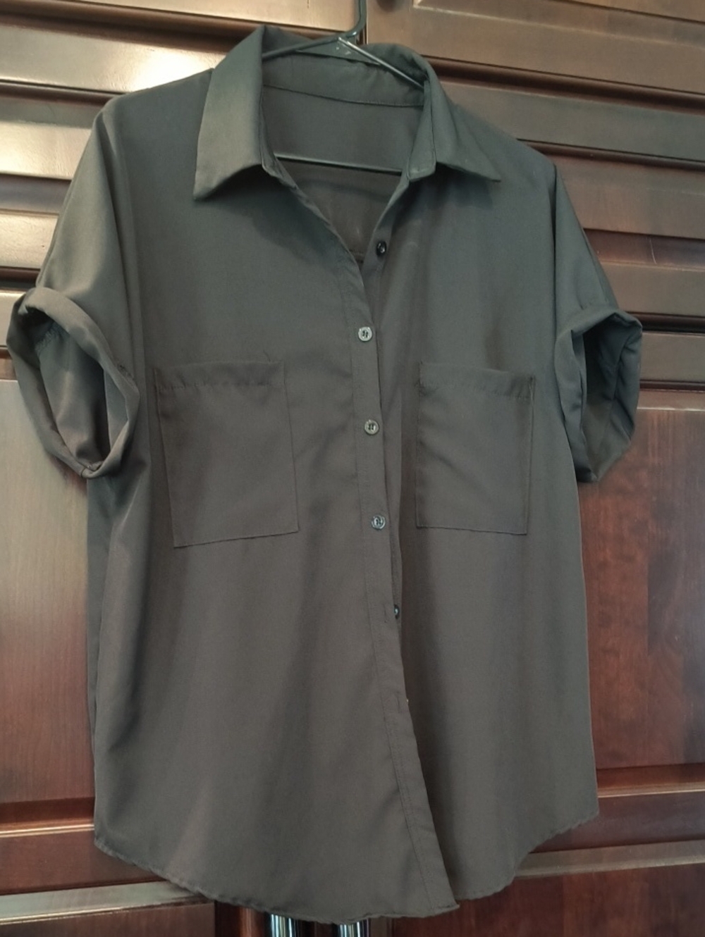 Women's Short-Sleeve Button-Up Shirt - Black